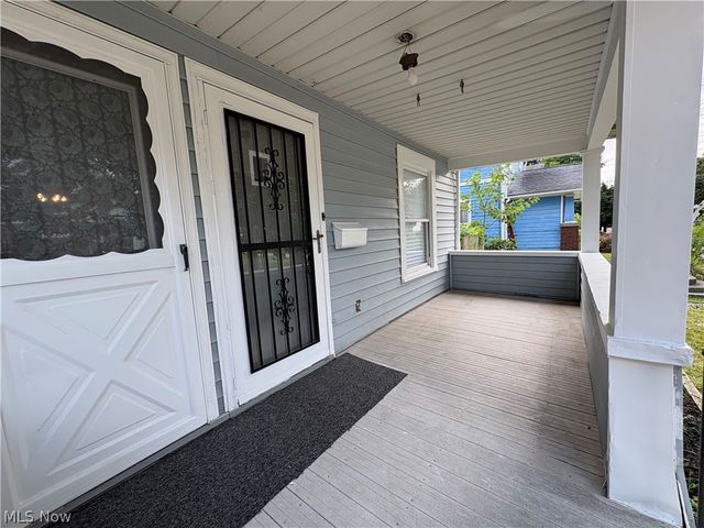 1082 Florida Avenue, Akron, OH 44314