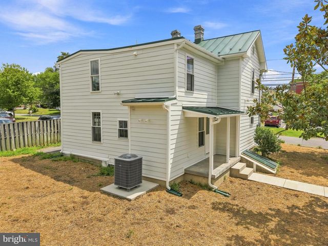 5285 GERMAIN ST, Stephens City, VA 22655