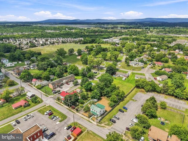 5285 GERMAIN ST, Stephens City, VA 22655