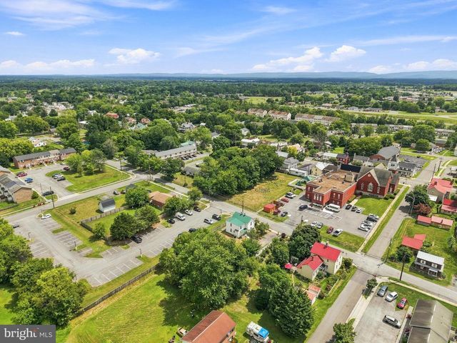 5285 GERMAIN ST, Stephens City, VA 22655