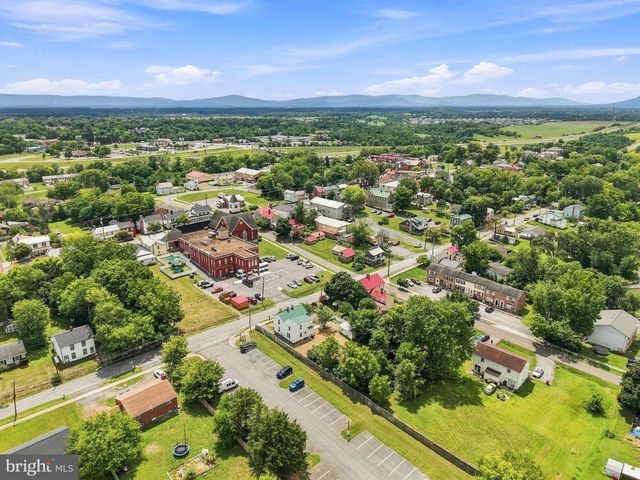 5285 GERMAIN ST, Stephens City, VA 22655