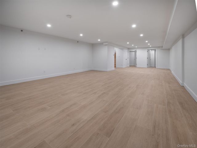 2131 Shore Boulevard 1C, Astoria, NY 11105