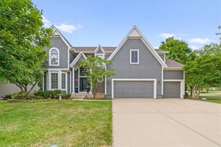 11927 W 131st Terrace, Overland Park, KS 66213