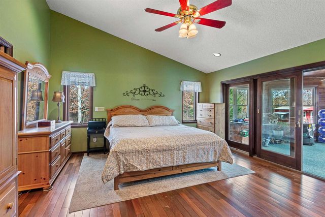 780 Aniwa Lane, Nekoosa, WI 54457