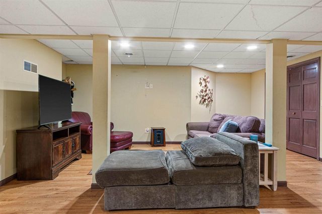 780 Aniwa Lane, Nekoosa, WI 54457