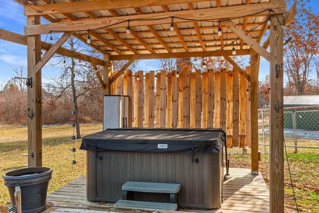 780 Aniwa Lane, Nekoosa, WI 54457