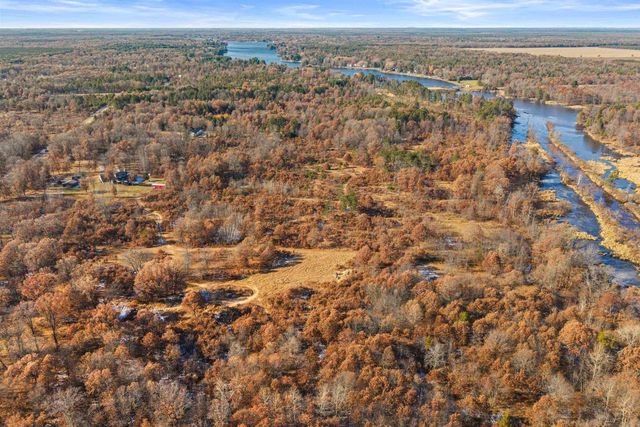 780 Aniwa Lane, Nekoosa, WI 54457