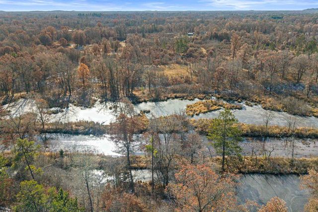 780 Aniwa Lane, Nekoosa, WI 54457