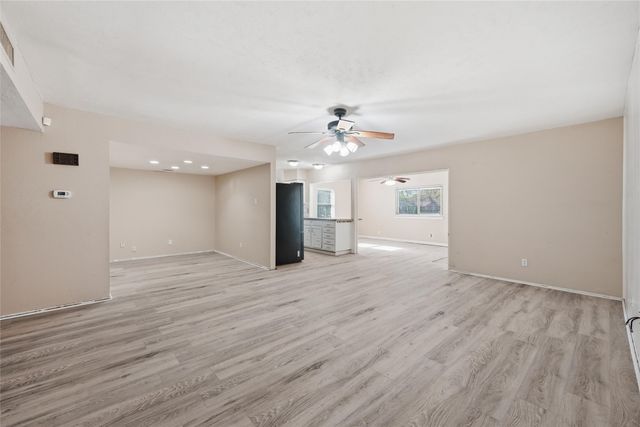 1501 Meandering Way, Garland, TX 75040