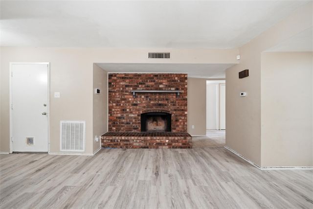 1501 Meandering Way, Garland, TX 75040