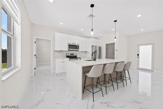 29 Diplomat PKWY E, Cape Coral, FL 33909