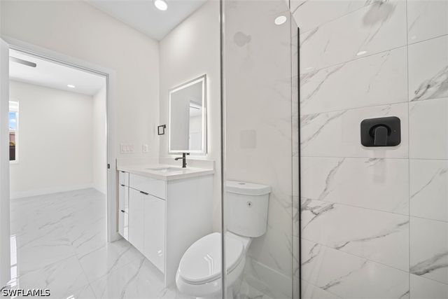 29 Diplomat PKWY E, Cape Coral, FL 33909