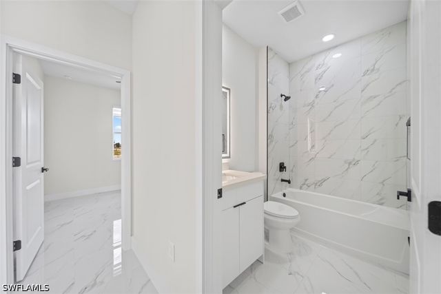 29 Diplomat PKWY E, Cape Coral, FL 33909
