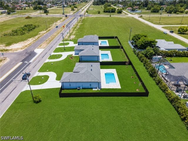 29 Diplomat PKWY E, Cape Coral, FL 33909