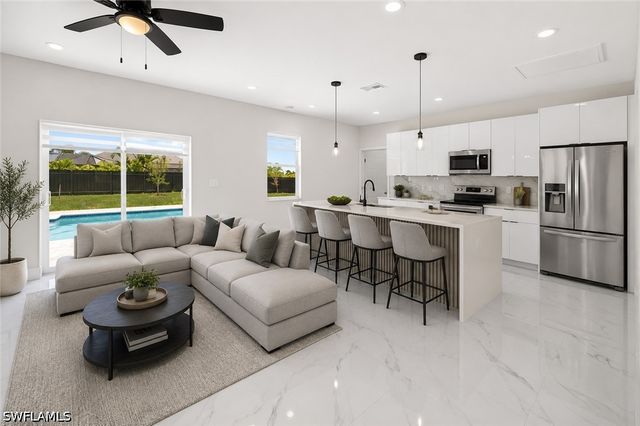 29 Diplomat PKWY E, Cape Coral, FL 33909