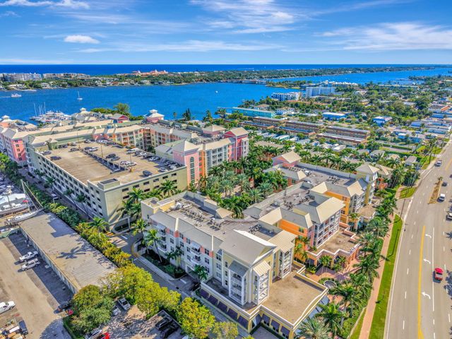 802 W WINDWARD Way 303, Lantana, FL 33462