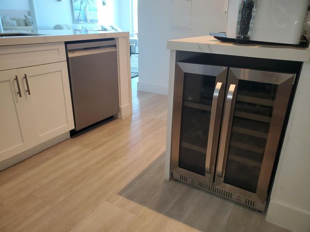 802 W WINDWARD Way 303, Lantana, FL 33462