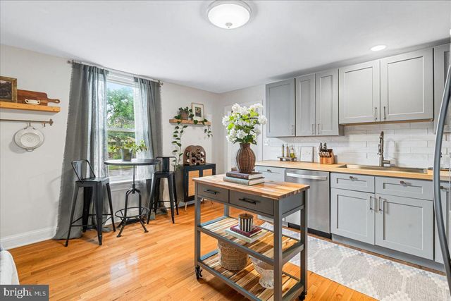 46 HAMILTON AVE, Frederick, MD 21701