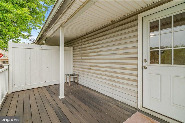 46 HAMILTON AVE, Frederick, MD 21701