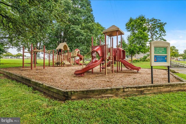 46 HAMILTON AVE, Frederick, MD 21701