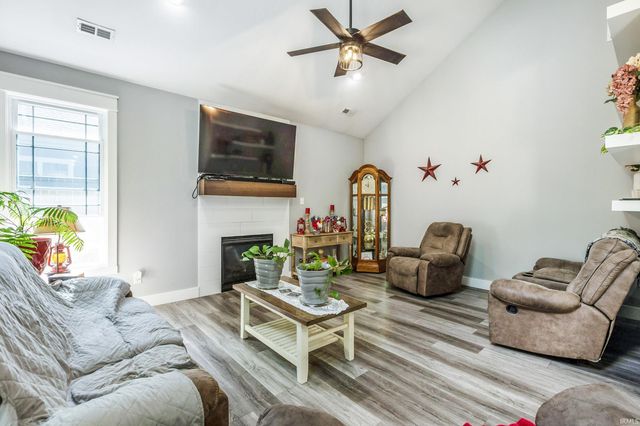 703 E Holland Drive, Bloomington, IN 47401