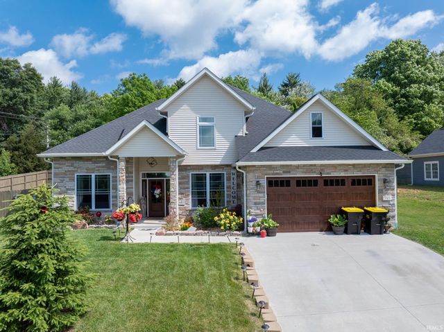 703 E Holland Drive, Bloomington, IN 47401