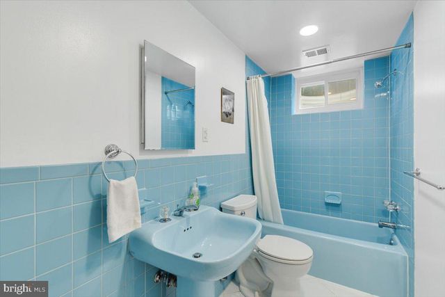 1433 LAYMAN ST, Mclean, VA 22101
