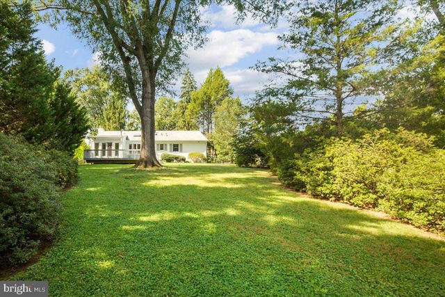 1433 LAYMAN ST, Mclean, VA 22101