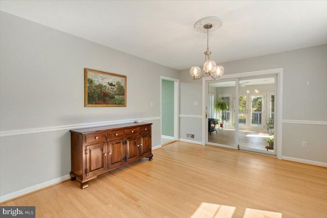 1433 LAYMAN ST, Mclean, VA 22101