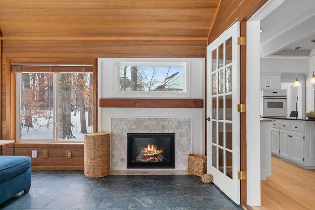 16105 37th Avenue N, Plymouth, MN 55446