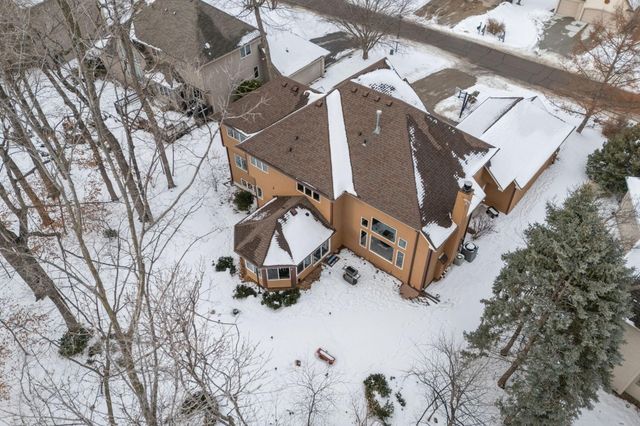 16105 37th Avenue N, Plymouth, MN 55446