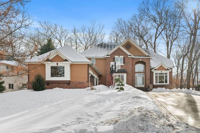 16105 37th Avenue N, Plymouth, MN 55446