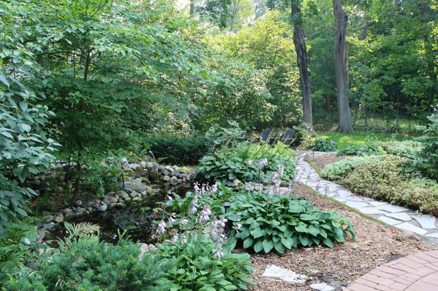 16105 37th Avenue N, Plymouth, MN 55446