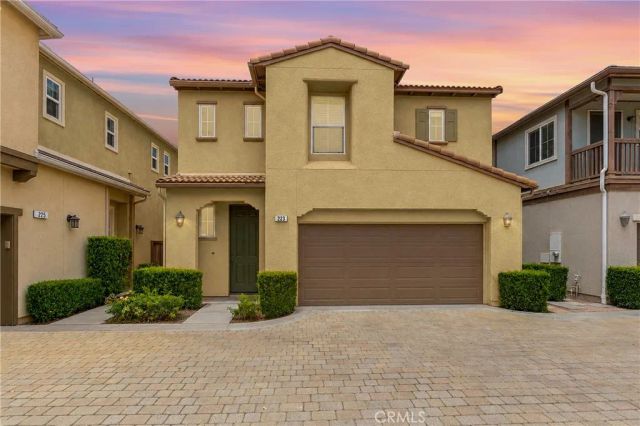223 Sparkleberry Avenue, Orange, CA 92865