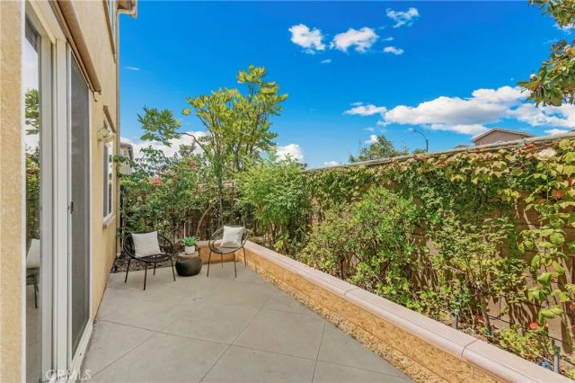 223 Sparkleberry Avenue, Orange, CA 92865