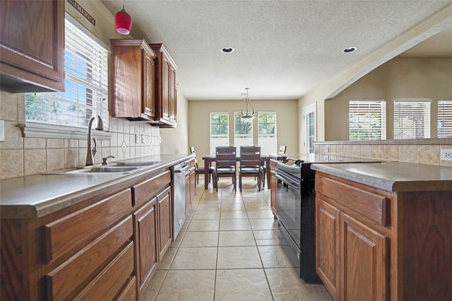 20230 E 50th Place, Broken Arrow, OK 74014