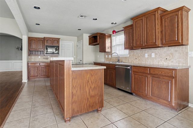 20230 E 50th Place, Broken Arrow, OK 74014