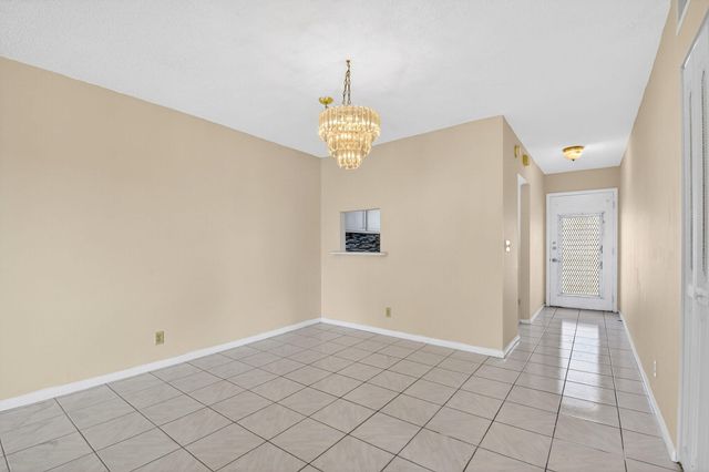 201 Oxford 600, West Palm Beach, FL 33417