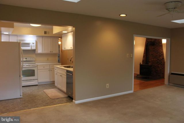 6210 COTTONWOOD ST, Mclean, VA 22101