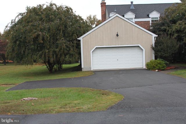 6210 COTTONWOOD ST, Mclean, VA 22101