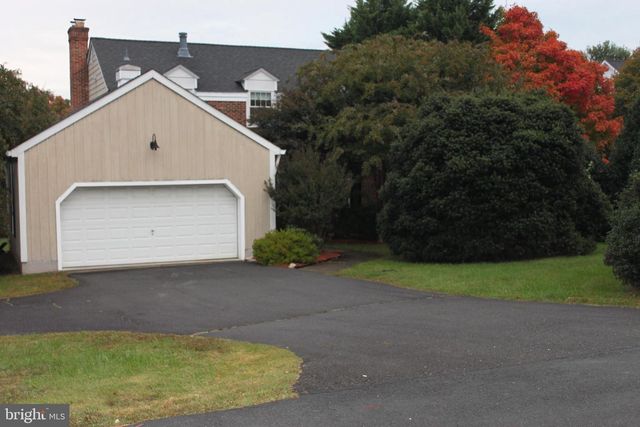 6210 COTTONWOOD ST, Mclean, VA 22101