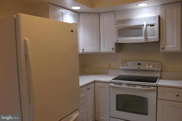 6210 COTTONWOOD ST, Mclean, VA 22101