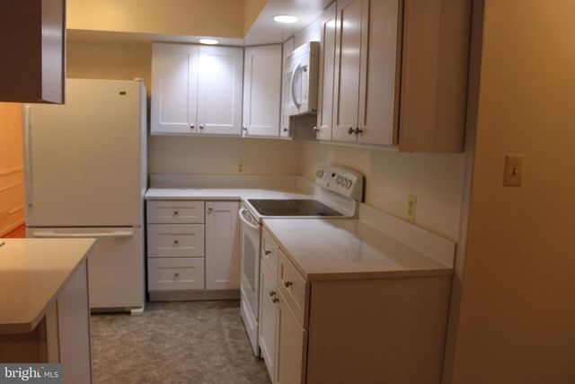 6210 COTTONWOOD ST, Mclean, VA 22101