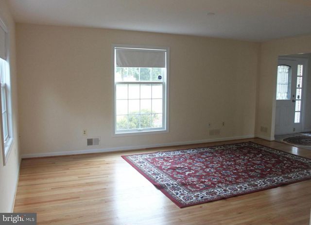 6210 COTTONWOOD ST, Mclean, VA 22101