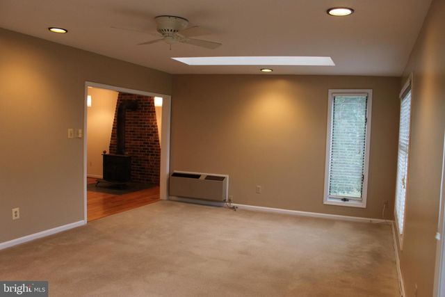 6210 COTTONWOOD ST, Mclean, VA 22101