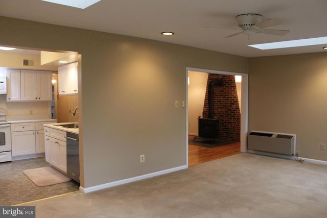 6210 COTTONWOOD ST, Mclean, VA 22101