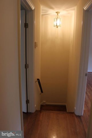 6210 COTTONWOOD ST, Mclean, VA 22101