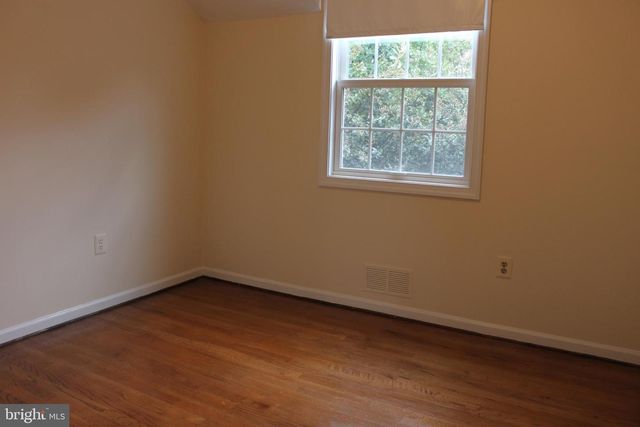 6210 COTTONWOOD ST, Mclean, VA 22101