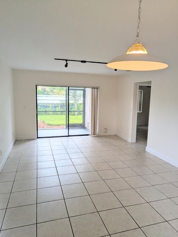 11331 Royal Palm Boulevard, Coral Springs, FL 33065