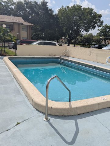 11331 Royal Palm Boulevard, Coral Springs, FL 33065